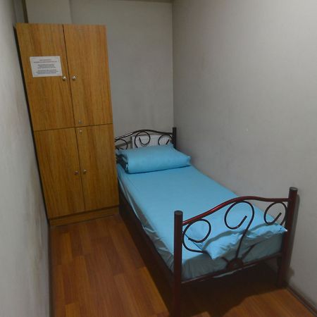 Goekce Pansiyon - Adult Only Istanbul Bagian luar foto